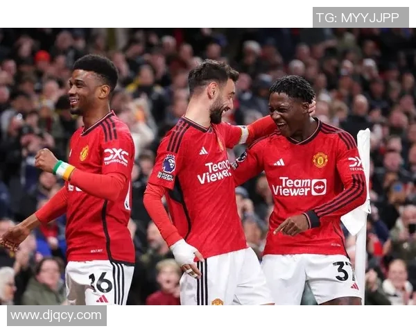 2012年曼联与曼城的巅峰对决回顾与精彩瞬间分析