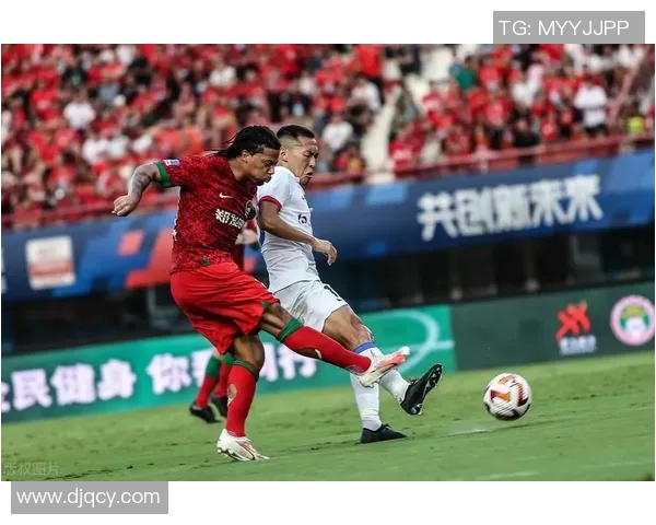 2014年河南建业与上海申花激战回顾：精彩瞬间与赛季影响分析