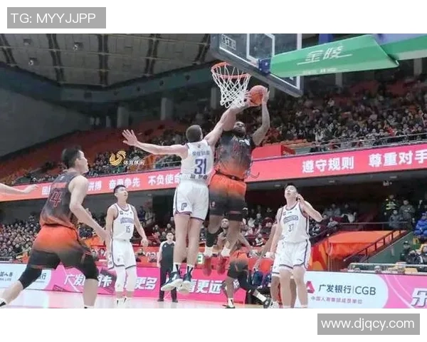 CBA季前赛精彩回顾广东队对阵青岛队全场录像分析与亮点解读
